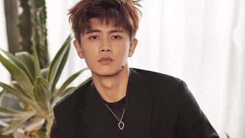 圈内爆料江疏影杨玏,甜蜜互动引网友热议 第2张 圈内爆料江疏影杨玏,甜蜜互动引网友热议 第2张